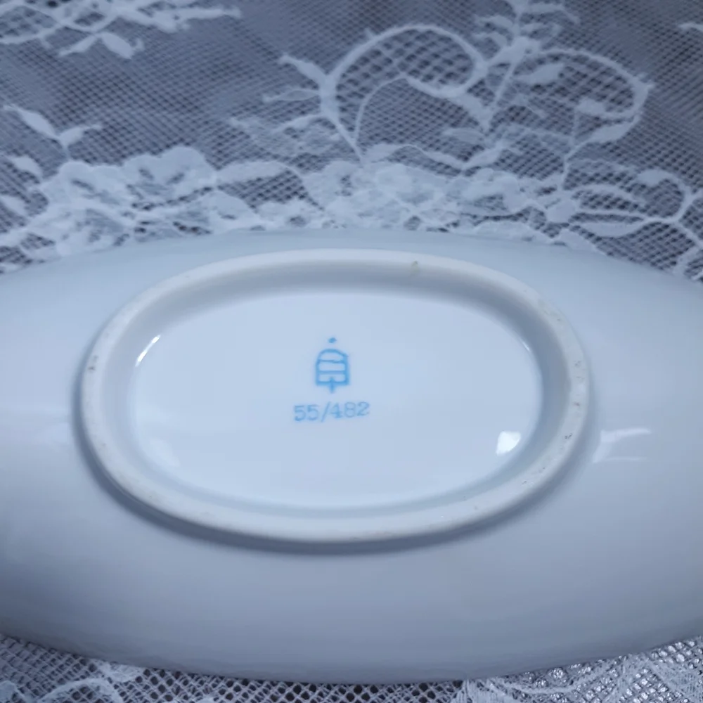 1890s Hand Painted Royal Vienna Oval Portrait Plate Bon Bon Dish Beehive Mark